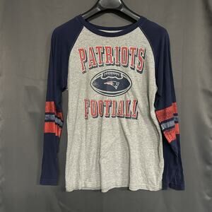 Vintage NFL New England Patriots Football Women’s Long Sleeve T-Shirt Size XL